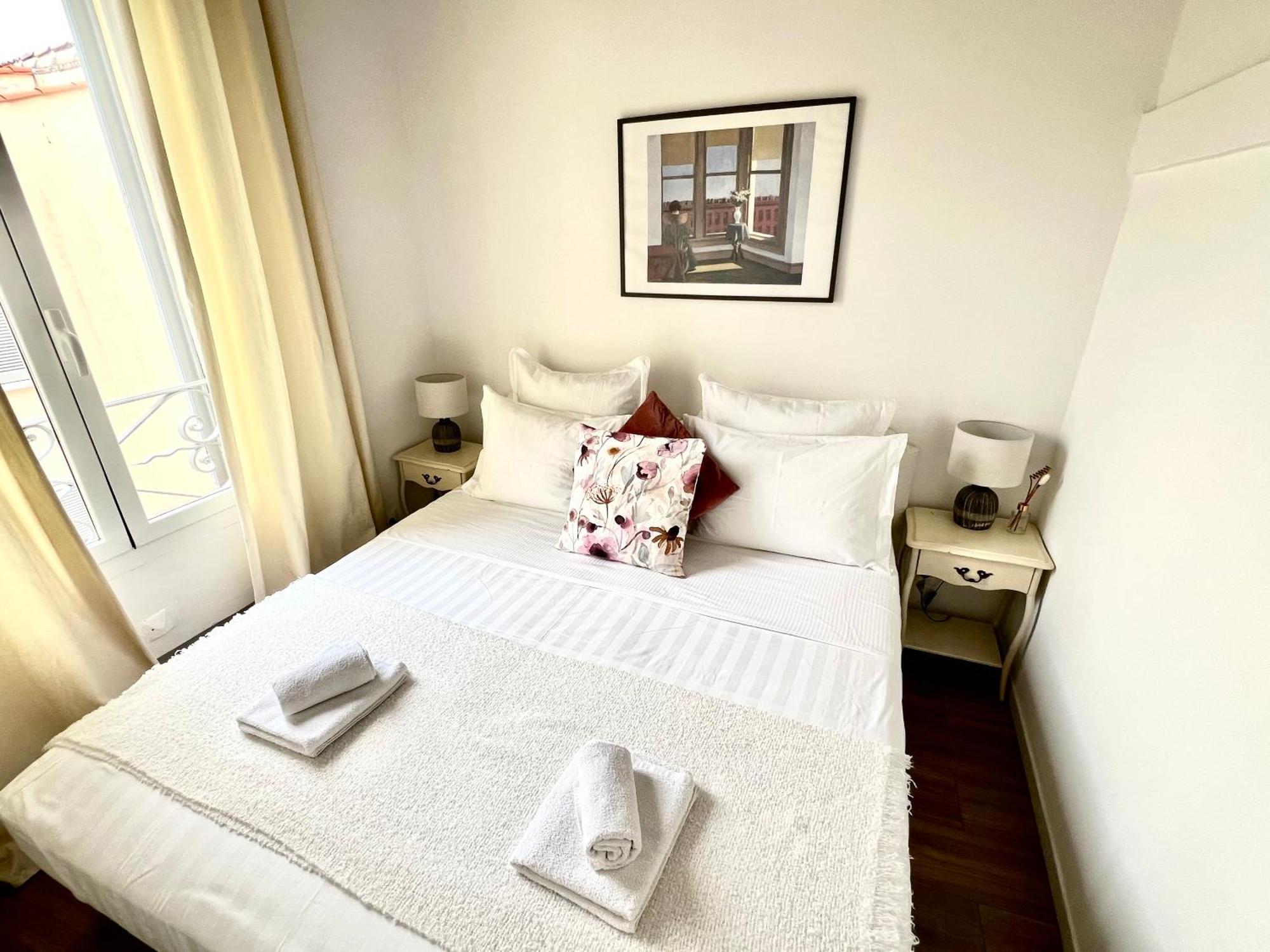 Apartment Old Antibes, One Bed App, In Front Of The Port! Antibes